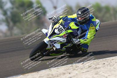 media/Sep-20-2025-TrackDaz (Sat) [[27f0cde673]]/A Group/11am (Turn 2)/